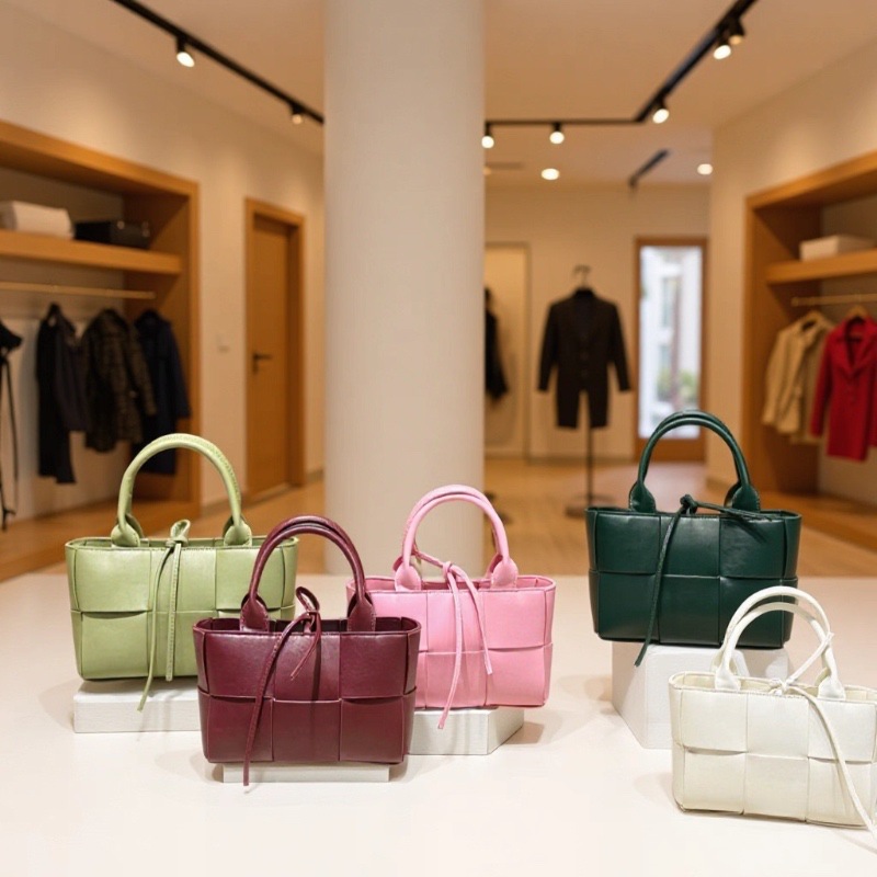 Women'S Vogue Bags - حقيبة نسائية فاخرة متعددة الاستخدامات بلون