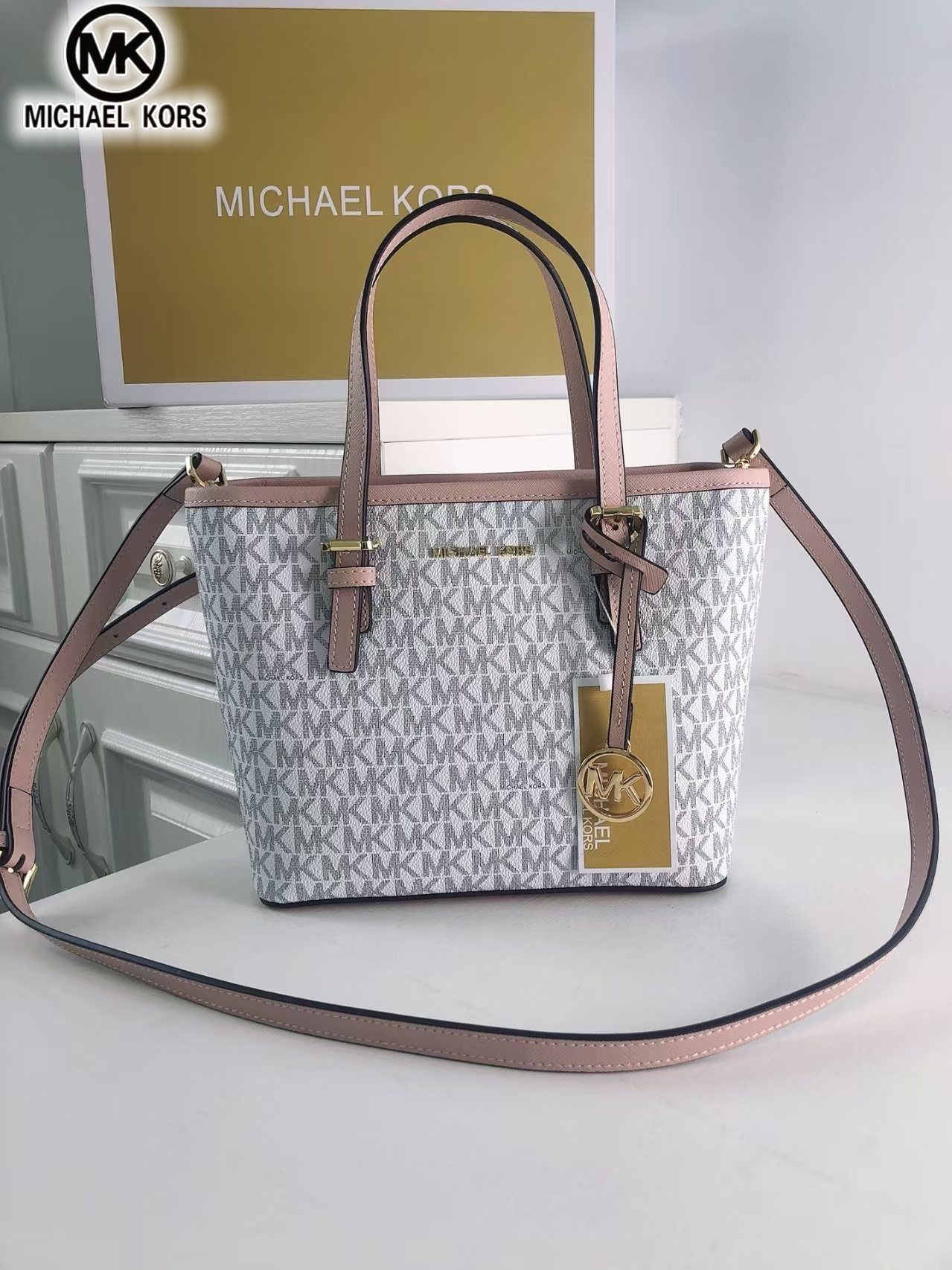 حقيبة كتف نسائية فاخرة من مايك - مراجعة Women Bags Mk وسعره