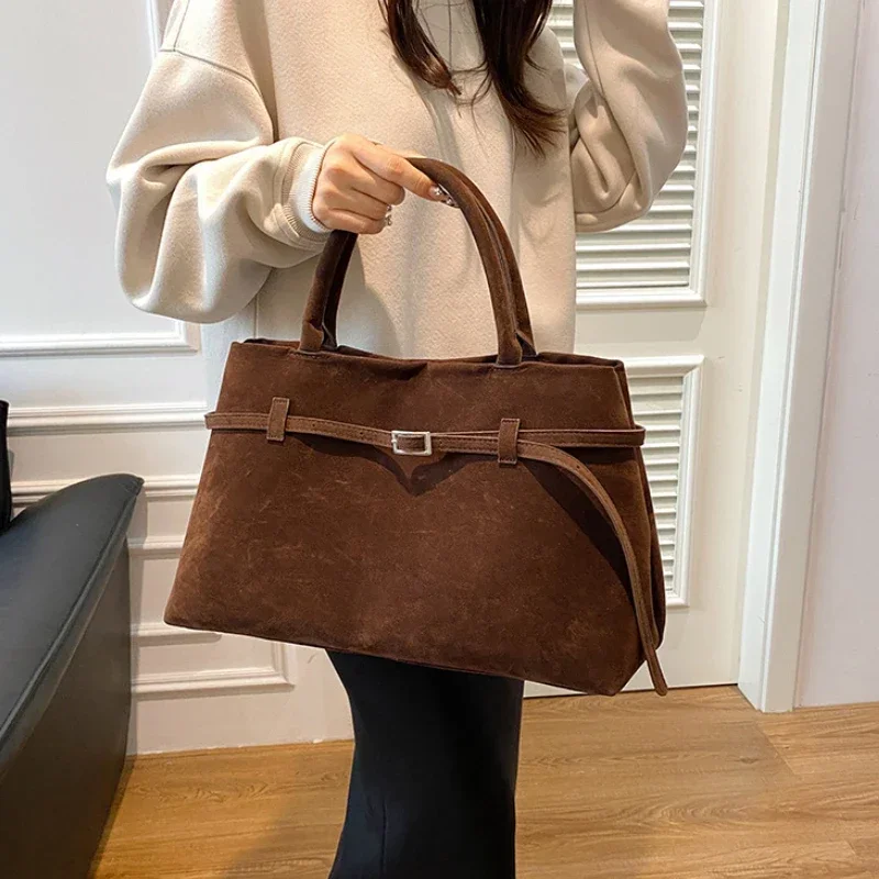 حقيبة نسائية مشبك تصميم زخرفي  - مراجعة Women Bags Designer Sale وسعره