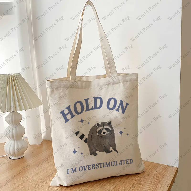 حقيبة يد وكتف بطبعة ميم الراكو - مراجعة Women Bags Offers وسعره