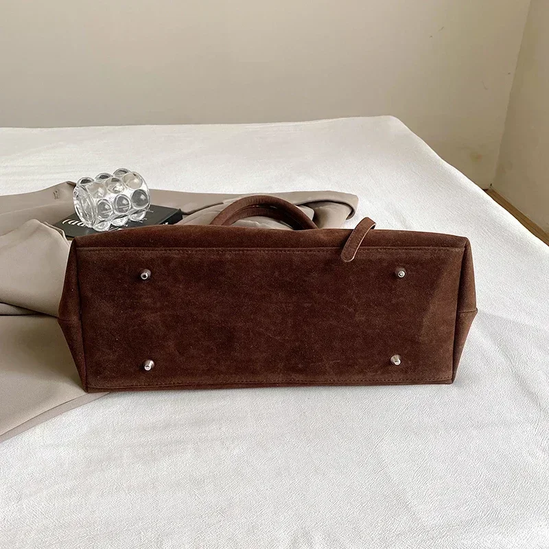 مشبك تصميم الزخرفية الصلبة فو  - مراجعة Women Bags Designer Sale وسعره