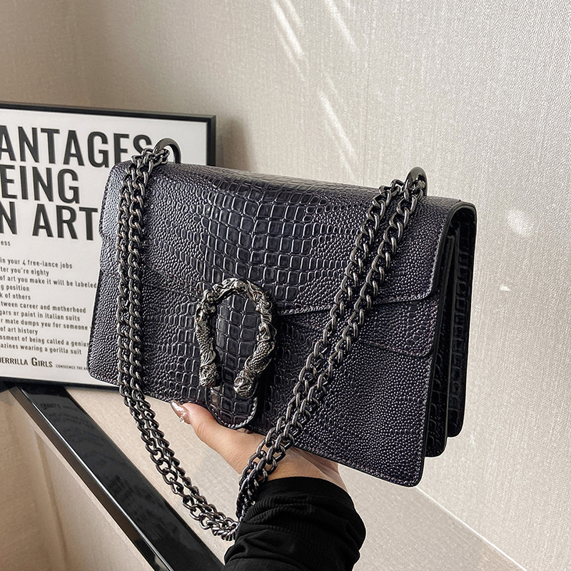حقيبة نسائية عصرية بتصميم مربع - مراجعة Women Bags Manufacturer وسعره