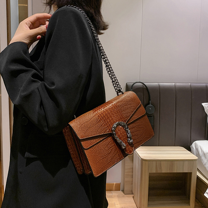 حقيبة نسائية عصرية بتصميم مربع - مراجعة Women Bags Manufacturer وسعره